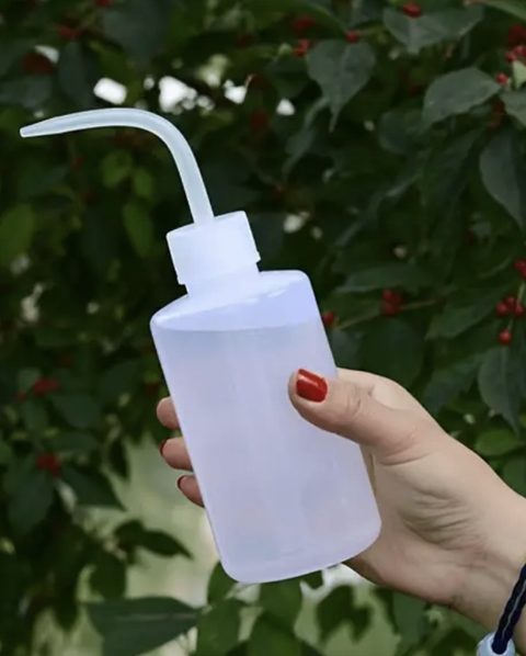 250Ml Squeeze Water Bottle, Plant And Flower Juicing Wate